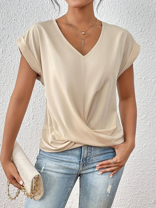 Clara™ | Casual T-Shirt with Sweetheart Neckline