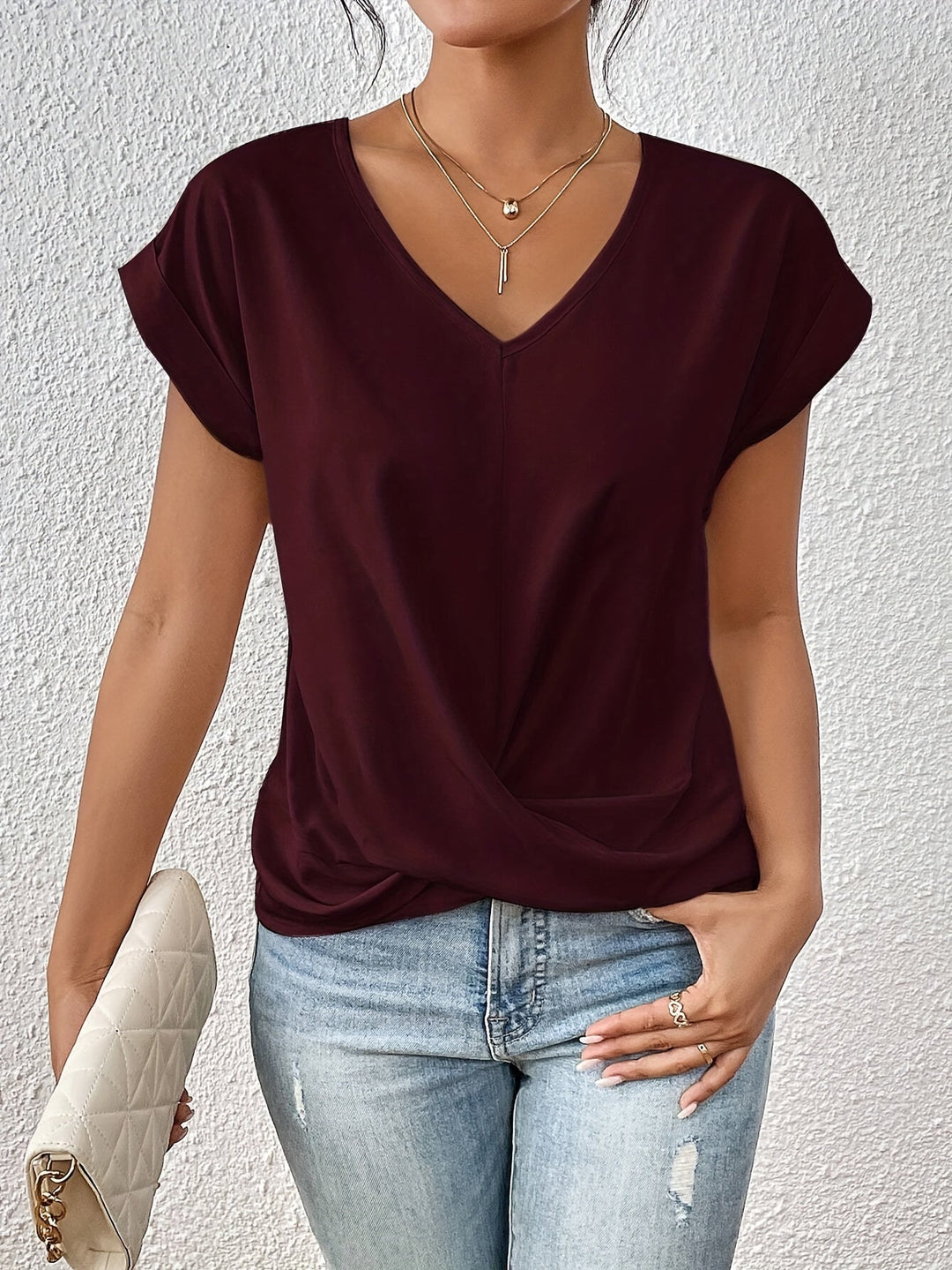 Clara™ | Casual T-Shirt with Sweetheart Neckline