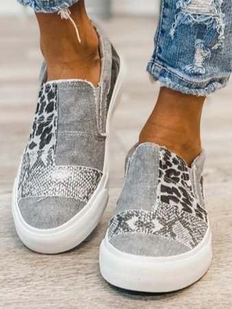 NUVINA™ |TRENDY PAIN-RELIEVING SLIP-ONS